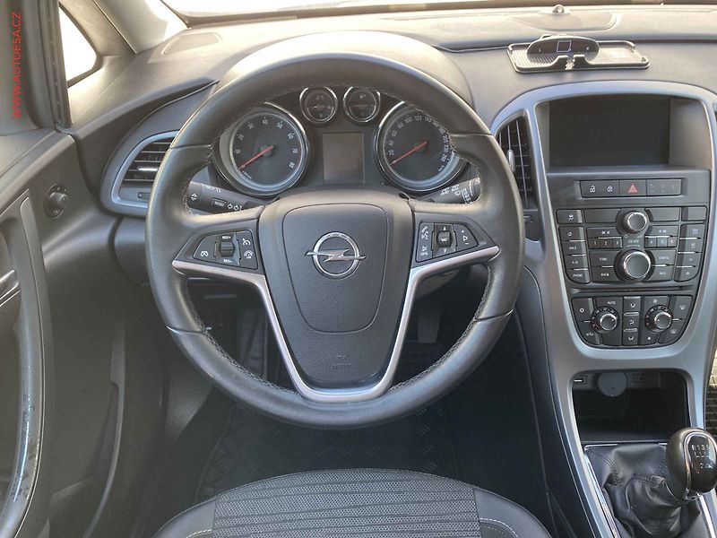 Opel Astra (2015) 1.4i, ČR, AC, tempo, +pneu - fotka 11 z 17