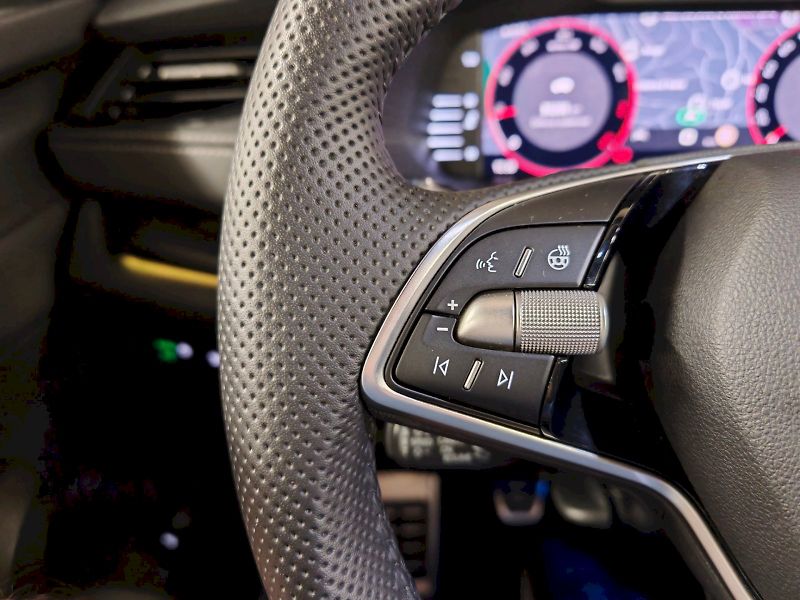 Škoda Octavia (2025) Combi 1.5 TSI 110 kW Sportline - fotka 8 z 33