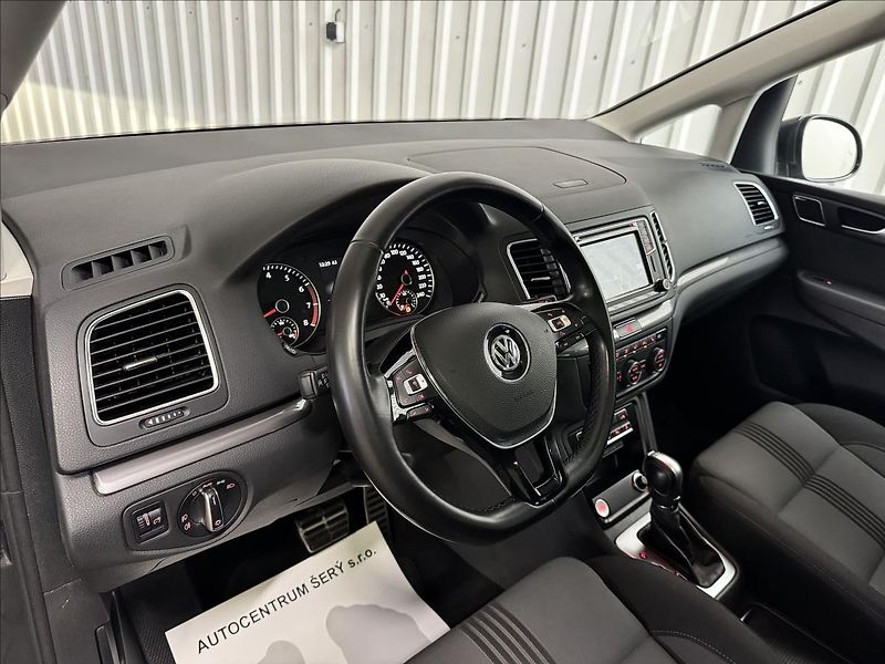Volkswagen Sharan 2.0TSI 162KW DSG ACC DCC 2XALU - fotka 15 z 50