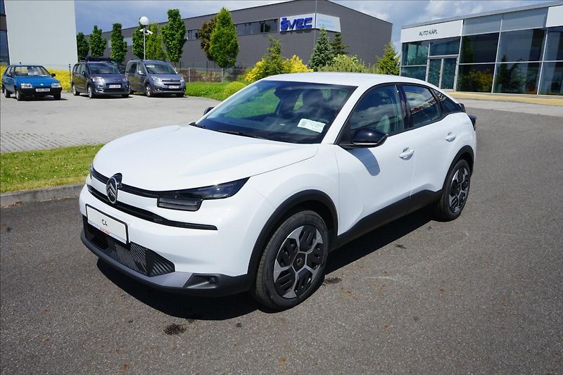 Citroën C4 (2026) 1,2 Hybrid 145k Automatic PLUS - fotka 1 z 21