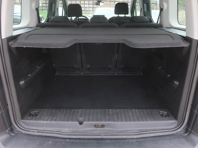 Citroën Berlingo (2019) Feel 1.2 PureTech, 5Míst, SR - fotka 13 z 14