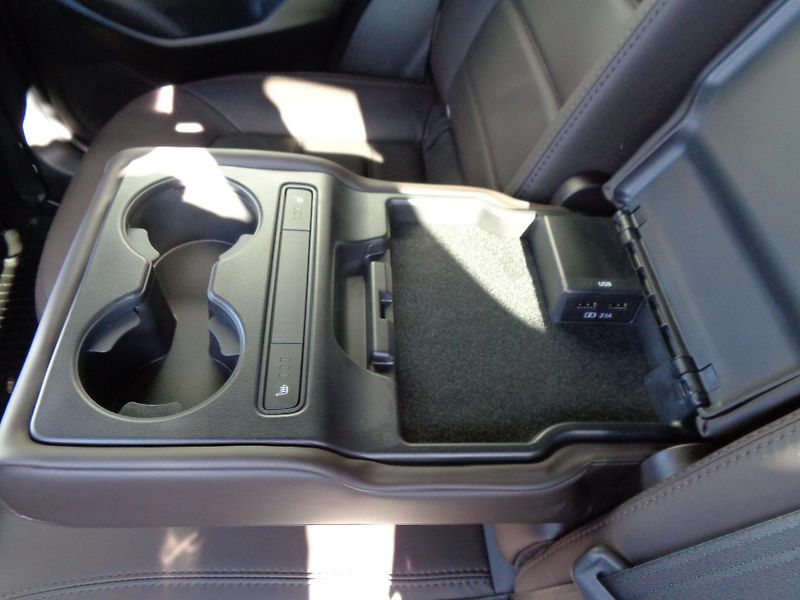 Mazda CX-5 2.5L 194hp 6AT AWD TAKUMI - fotka 31 z 36