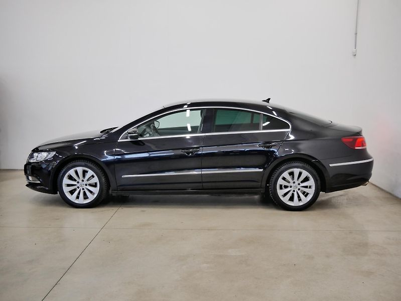 Volkswagen Passat CC - fotka 3 z 23