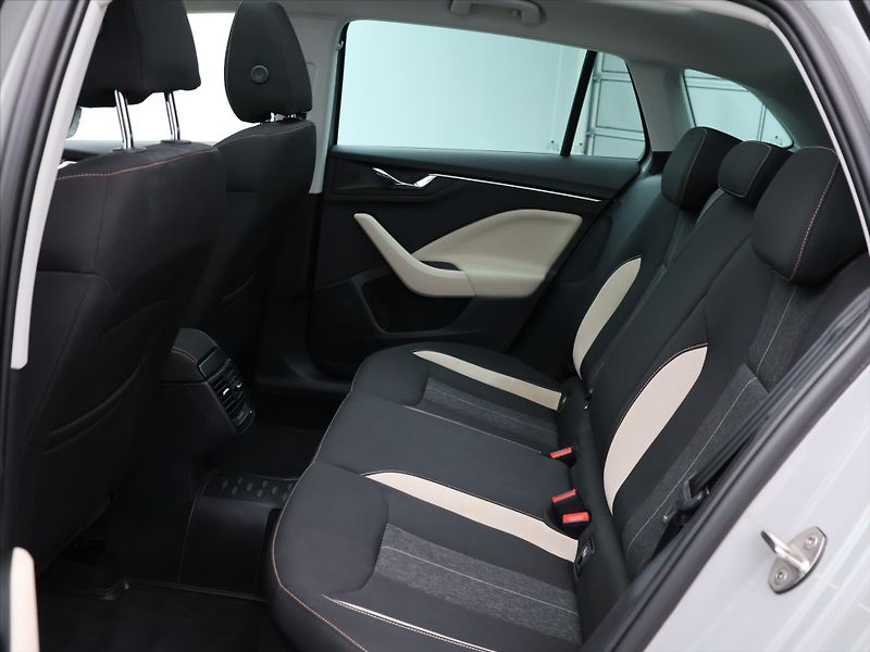 Škoda Scala 1,0 TSI 81KW Style CZ Panorama - fotka 13 z 28