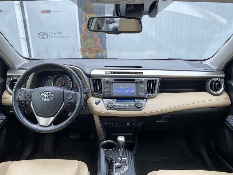 Toyota RAV4 2.2D, ČR, Premium, 4x4, navi - fotka 12 z 34