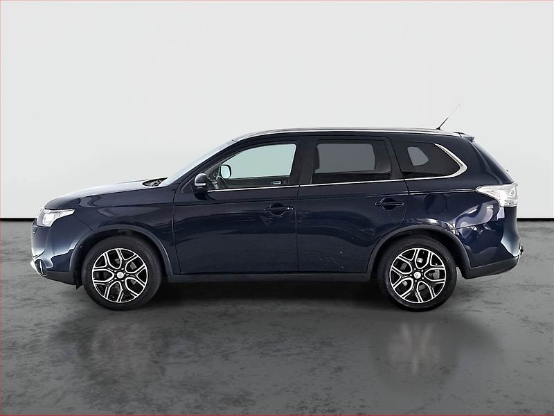 Mitsubishi Outlander (2015) 2.2 DI-D, 4X4, Automat - fotka 3 z 19
