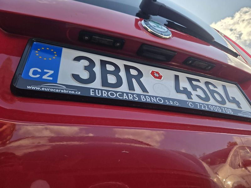 Škoda Roomster 1,2 TSI 63 KW ACTIVE, KLIMA - fotka 21 z 57
