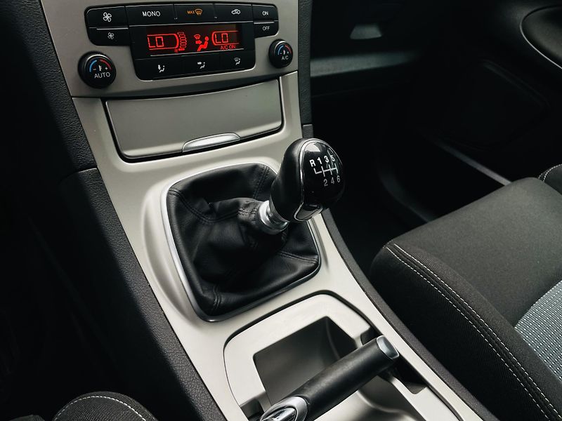 Ford S-MAX 2.0TDCi MANUÁL SERVISKA  - fotka 34 z 40