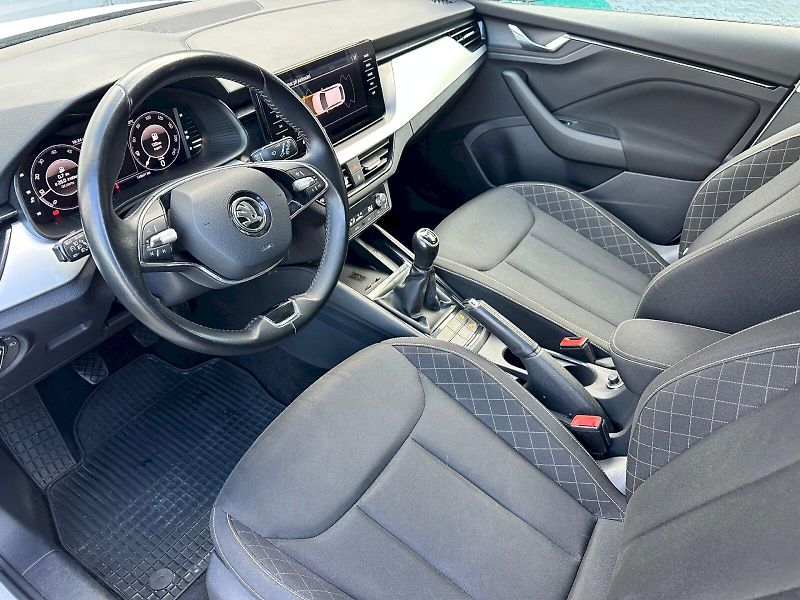 Škoda Scala (2021) 1.6 TDI 85kW Ambition - fotka 6 z 24