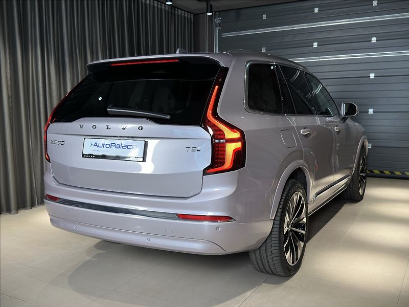 Volvo XC90 (2026) 2,0 T8  Plus Bright - fotka 4 z 41