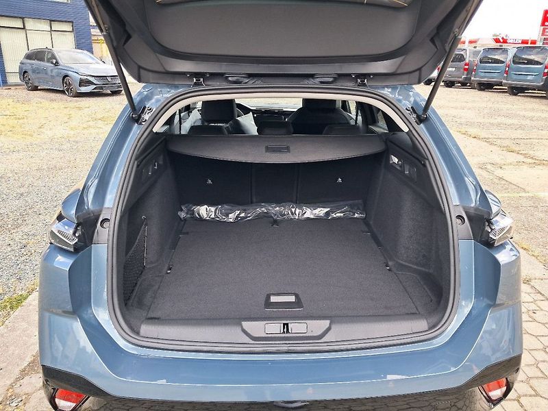 Peugeot 308 SW ALLURE Hybrid 145 e-DCS6 - fotka 9 z 11
