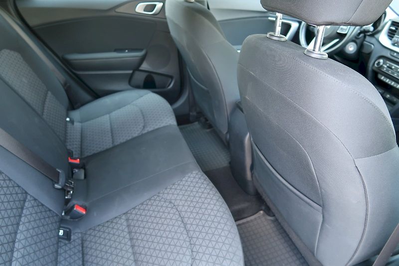Kia Ceed (2022) Sportswagon 1,0 T-GDI/88 kW - fotka 15 z 30