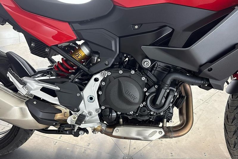 BMW MOTO F 900 XR - fotka 3 z 12
