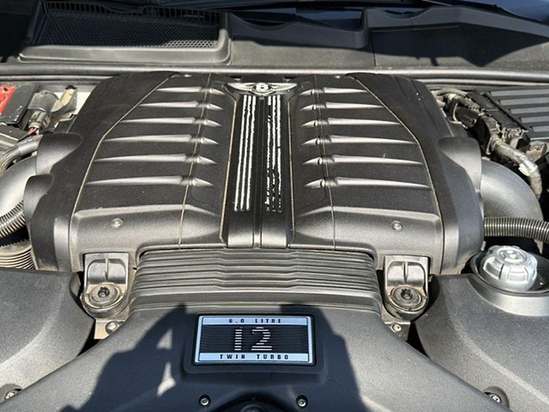 Bentley Bentayga 6,0 V12 4WD,head-up, TOP STAV - fotka 48 z 49