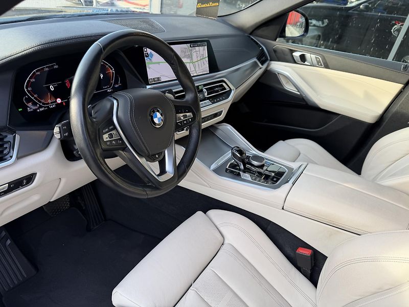 BMW X6 (2022) 30XD 210kW LASER TZ R20 CZ!!!! - fotka 33 z 45