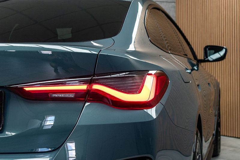 BMW Řada 4 420d xD ///M*ZÁRUKA*TAŽNÉ*ČR 1 - fotka 44 z 49