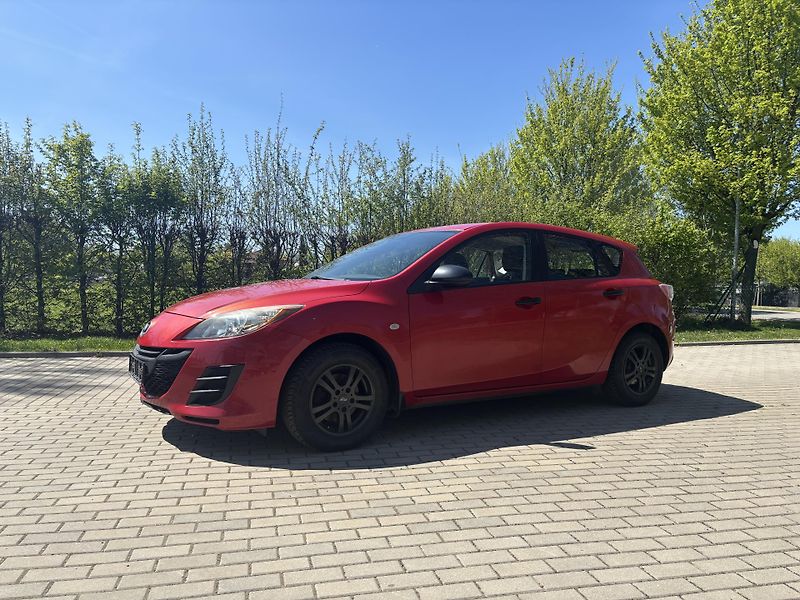 Mazda 3 1.6 CE - fotka 3 z 27