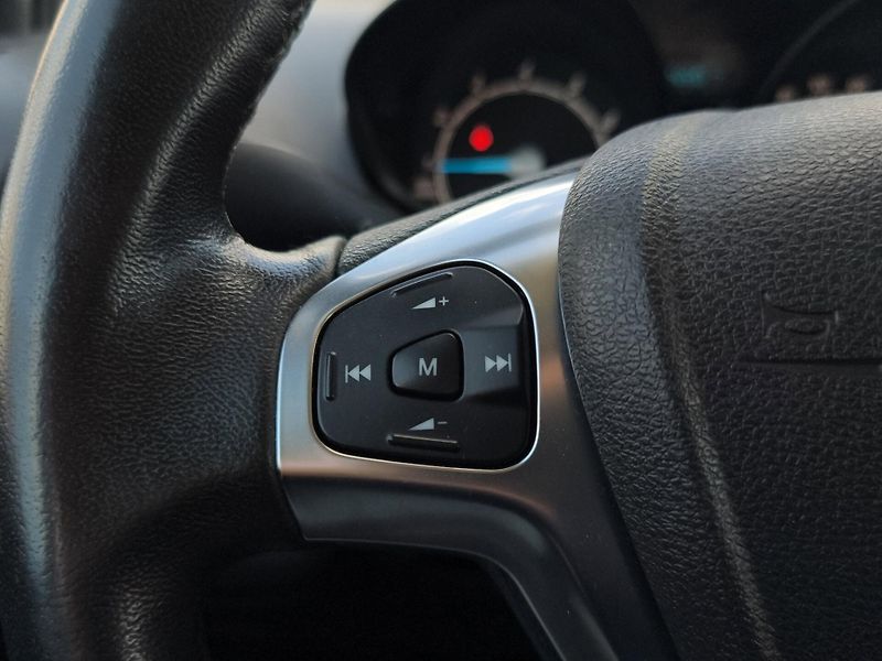 Ford Tourneo Courier (2018) 1.0 73kW, ČR, Serv. kniha, Výh - fotka 11 z 26