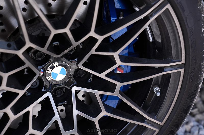 BMW M3 (2026) Competition Touring xDrive H&K - fotka 27 z 29