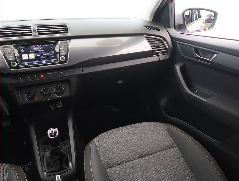 Škoda Fabia (2021) 1.0 TSI, Serv.kniha, Navi - fotka 8 z 20