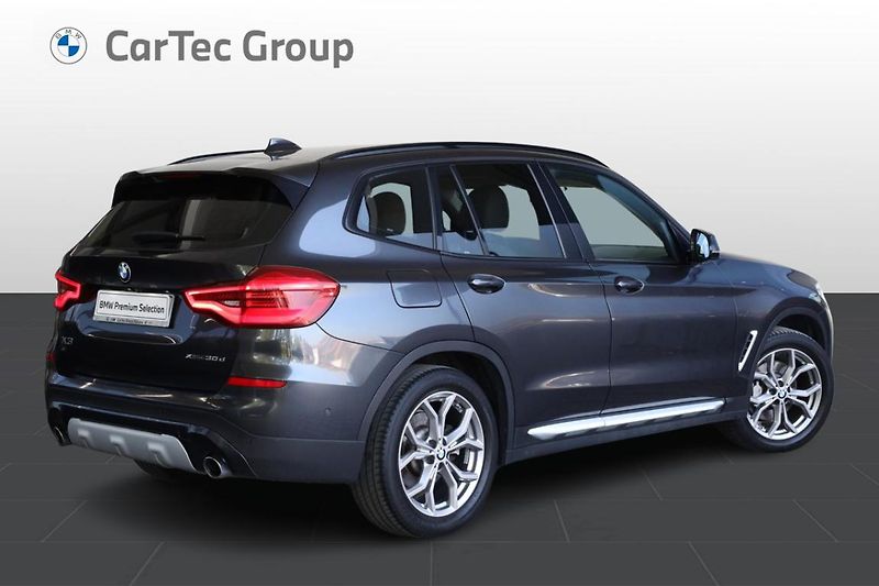 BMW X3 xDrive30d - fotka 3 z 30