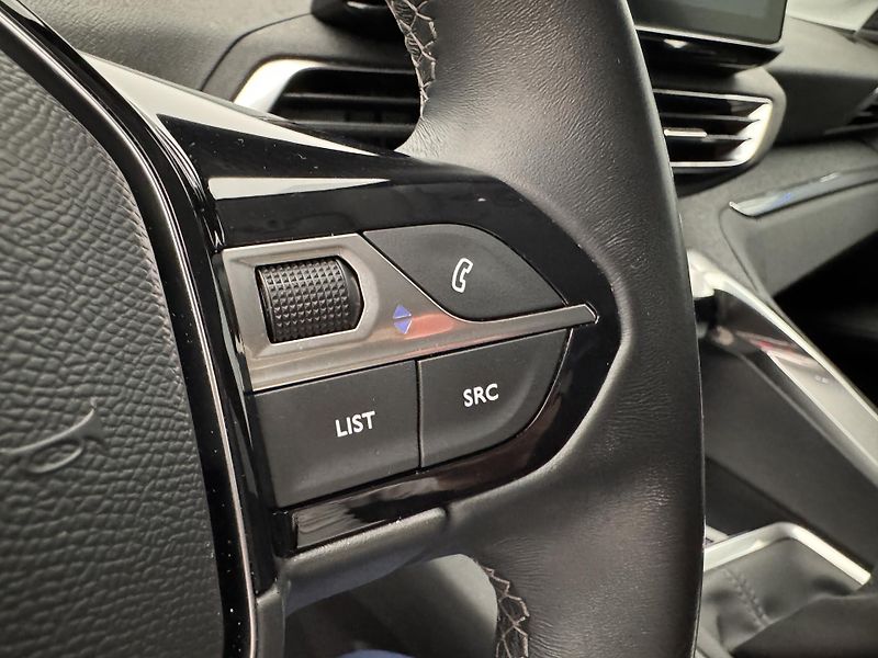 Peugeot 5008 1.5 BlueHDi Allure  CZ 1.maj - fotka 34 z 49