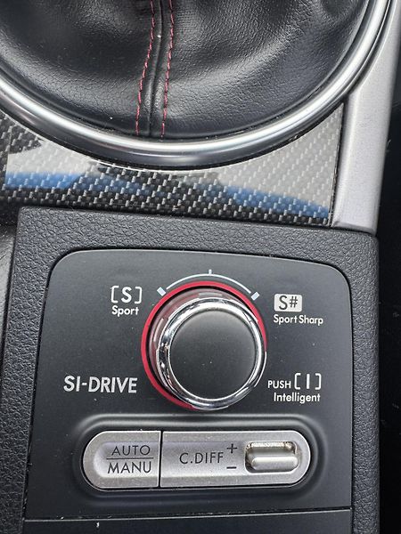 Subaru WRX STI 2.5 WRX STI LIMITED - fotka 13 z 16