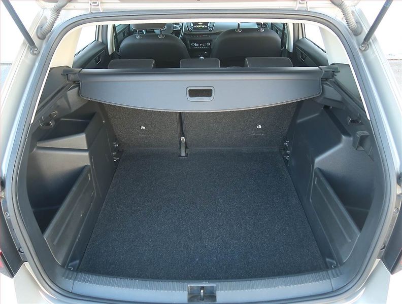 Škoda Fabia (2017) 1.0 TSI, Tempomat - fotka 13 z 18