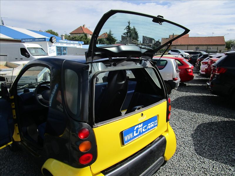 Smart Fortwo 0.6i, automat - fotka 21 z 31