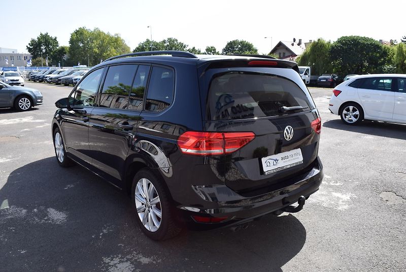 Volkswagen Touran (2016) 2.0TDI 110kw 7MÍST CLBMT OPS  - fotka 11 z 50