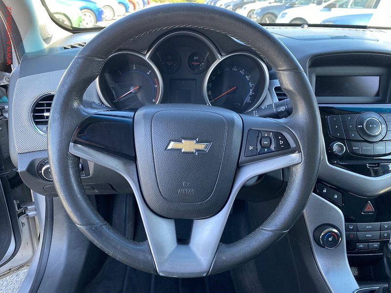 Chevrolet Cruze (2009) 2.0 VCDi, STK3/28 - fotka 11 z 14