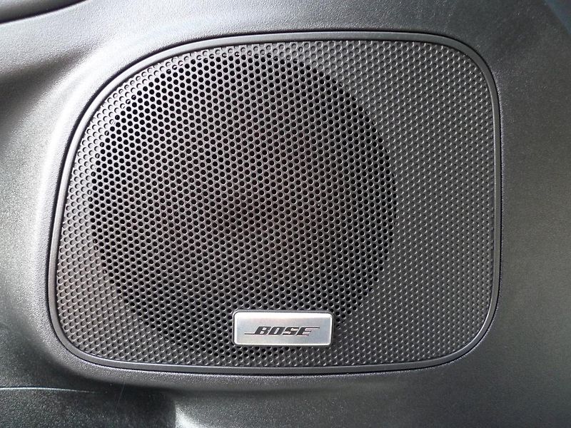 Alfa Romeo Giulietta 1,4 TB 125kW Navi Panorama - fotka 18 z 39