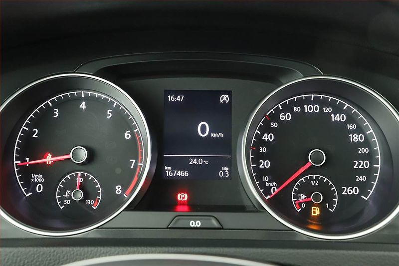 Volkswagen Golf (2017) 1.0 TSI, Tempomat - fotka 8 z 14