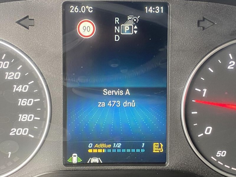 Mercedes-Benz Sprinter 215 CDI Tourer - fotka 9 z 24