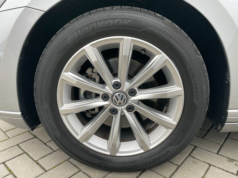 Volkswagen Passat (2020) Com. 2.0TDi 110kW! DSG! Navi! - fotka 36 z 37