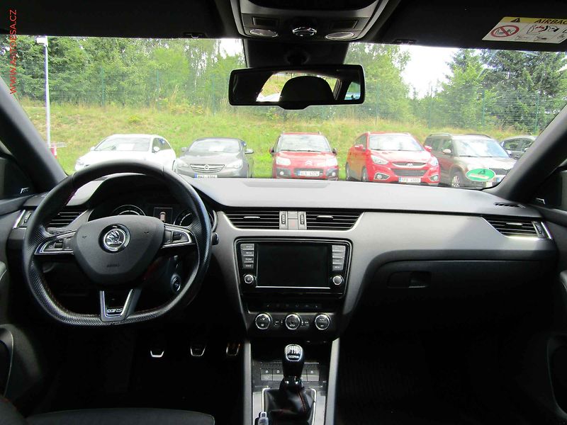 Škoda Octavia (2014) 2.0TDi, Bixen, navi - fotka 8 z 20