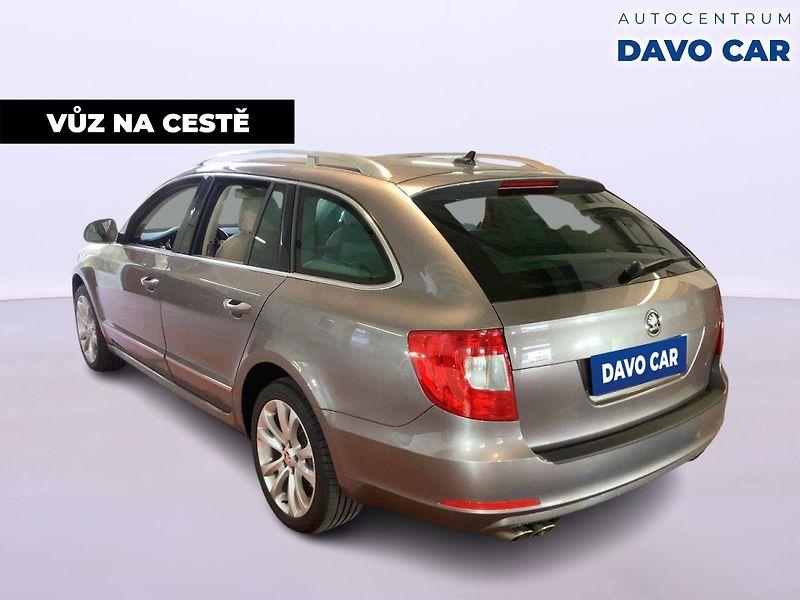 Škoda Superb 2,0 TSI 147 kW DSG Elegance - fotka 2 z 12