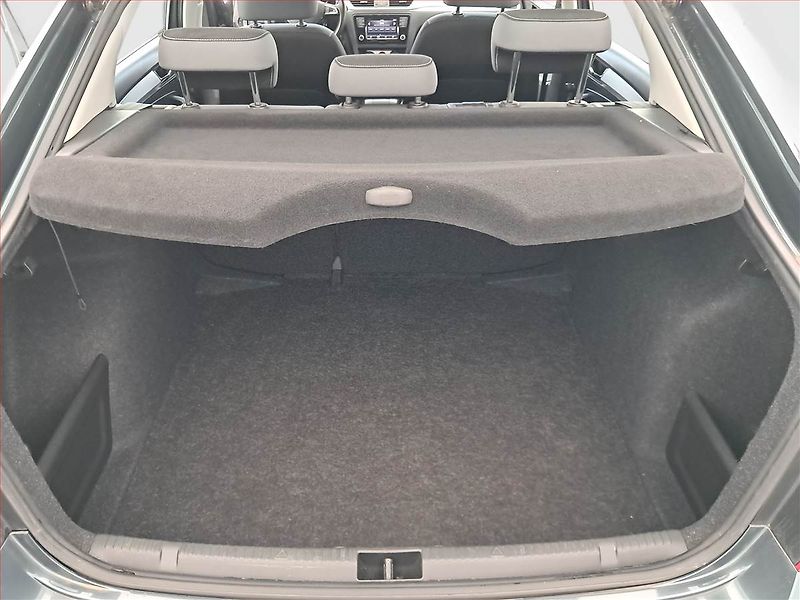 Škoda Rapid (2019) Ambition Plus 1.0 TSI - fotka 17 z 17