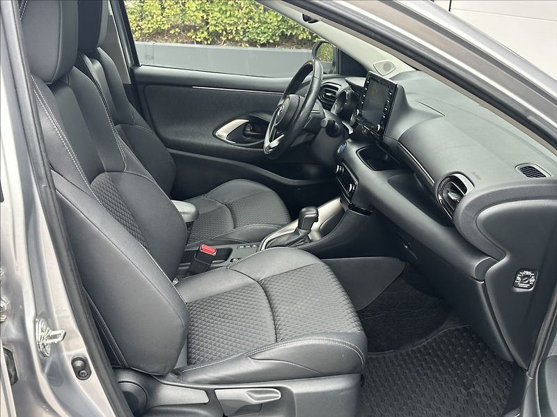 Mazda 2 Hybrid 1,5 116PS  Agile Comfort A/T - fotka 16 z 55