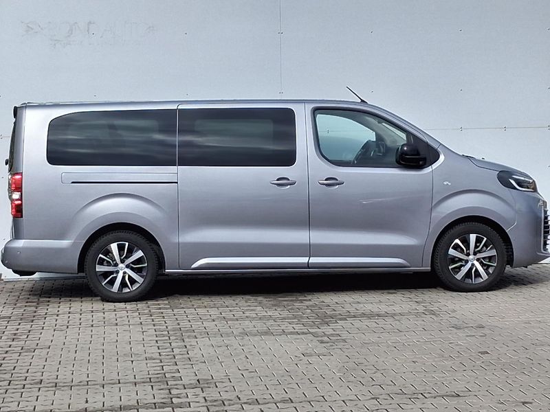 Toyota ProAce Verso 2,0 D-4D 8AT L2 Family Webasto - fotka 8 z 26