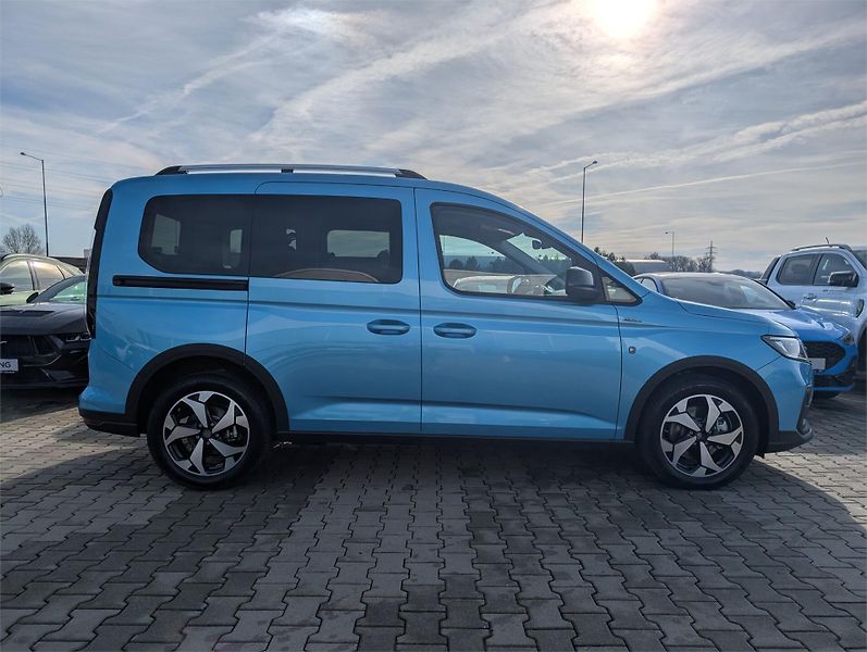 Ford Tourneo Connect Active, Tourneo, 2.0 EcoBlue 9 - fotka 6 z 21
