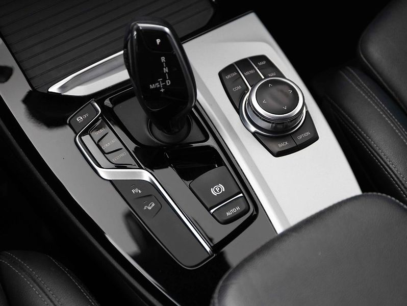 BMW X3 xDrive20d - fotka 15 z 22