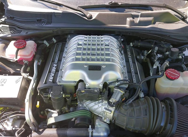 Dodge Challenger (2018) Auto na cestě - fotka 9 z 14