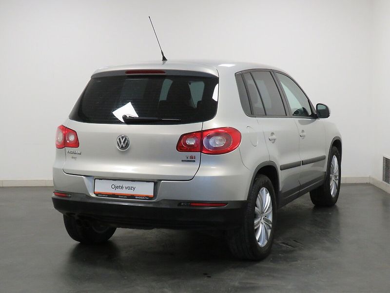 Volkswagen Tiguan - fotka 2 z 24