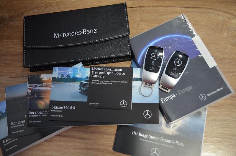 Mercedes-Benz Třídy E (2019) E 220d // REZERVOVÁNO // - fotka 44 z 46