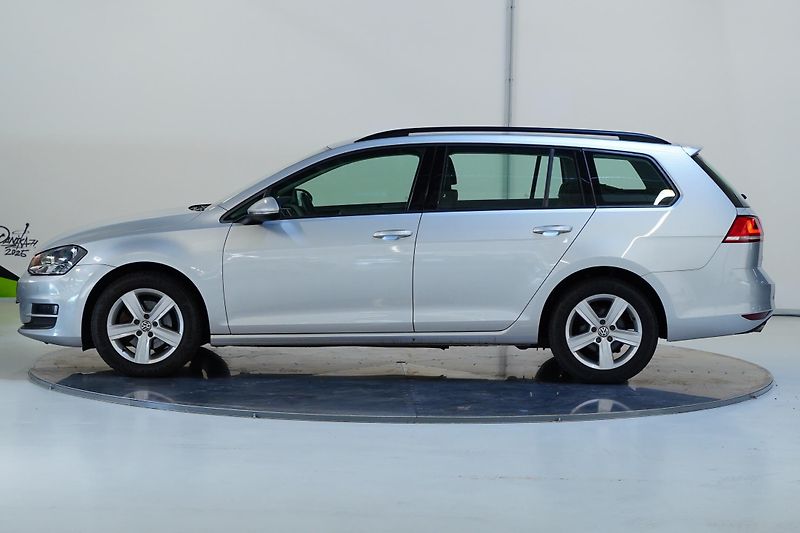 Volkswagen Golf - fotka 3 z 26