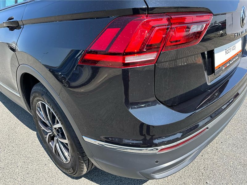 Volkswagen Tiguan 2,0 TDI 110 kW Business Premiu - fotka 20 z 21