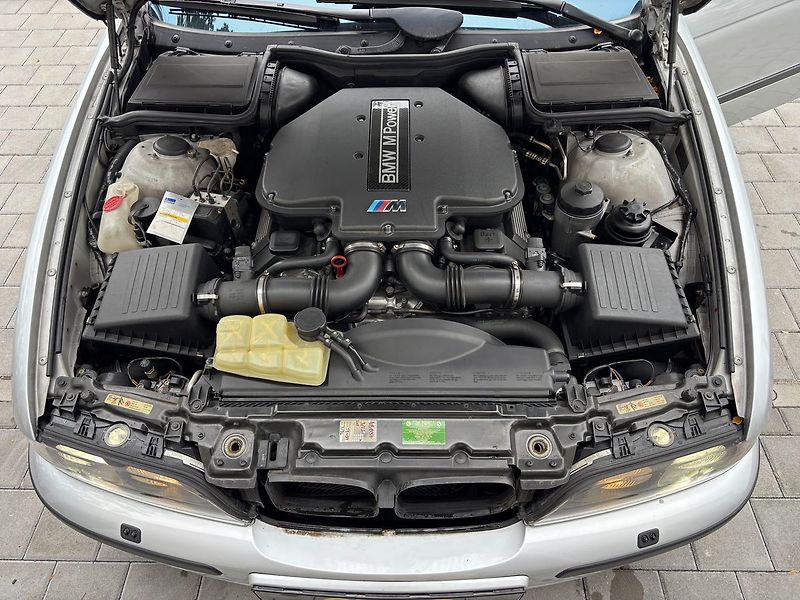 BMW M5 E39 Kompletní dokumentace TOP - fotka 10 z 30