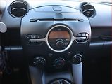 Mazda 2 (2008) 1.5 i, Tempomat, Park. senzory - náhled 12