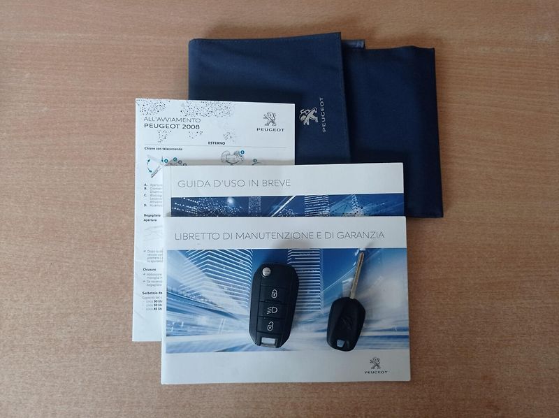 Peugeot 2008 1.5 75kW/Navi/1Maj/TOP - fotka 40 z 40